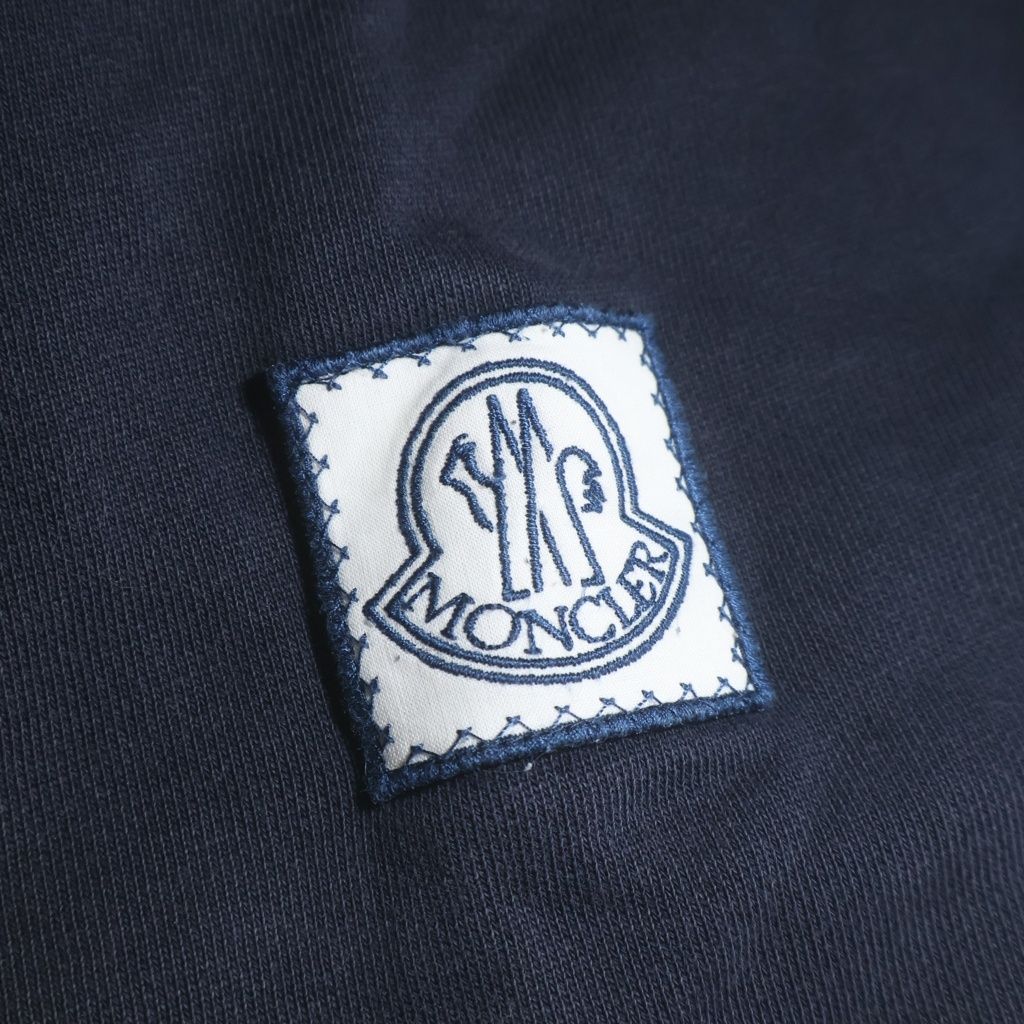 Moncler Gamme Bleu Pantalone Logo Patch Sweatshirt Pants Navy — view 6