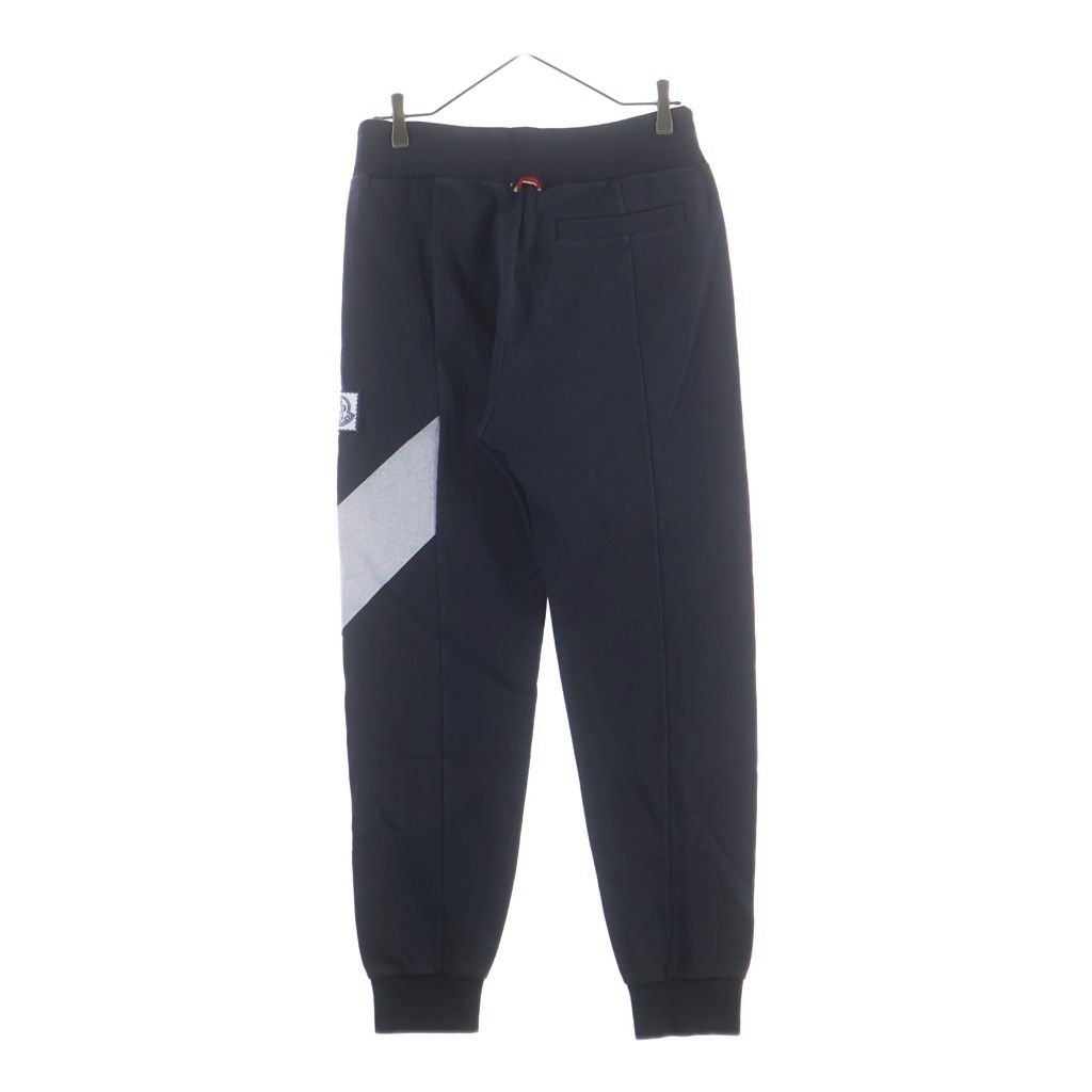 Moncler Gamme Bleu Pantalone Logo Patch Sweatshirt Pants Navy — view 2