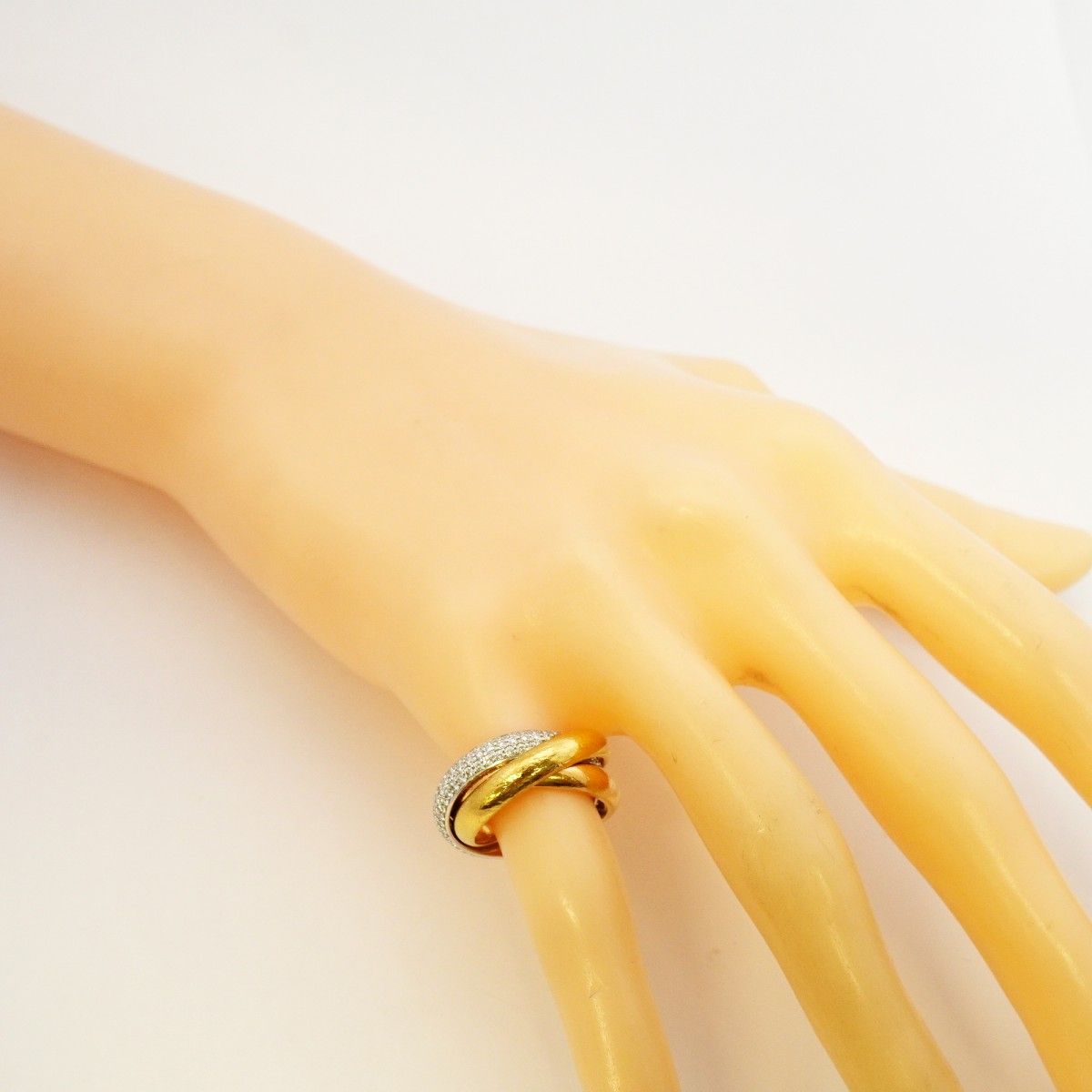 Cartier Ring Trinity 18k Yellow Gold 18k White 18k Pink Diamond — view 9