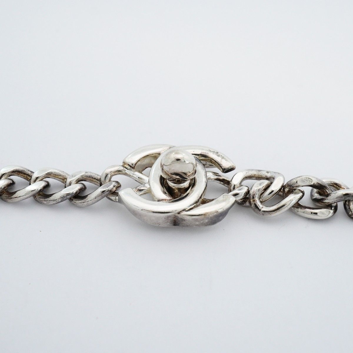 Chanel Necklace Vintage CC Logo Turnlock Metal Silver — view 8