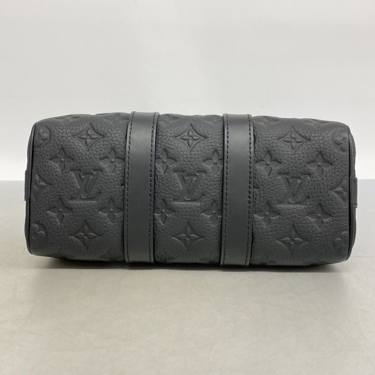 Louis Vuitton Handbag Taurillon Keepall Bandouliere 25 Noir 2-Way — view 3