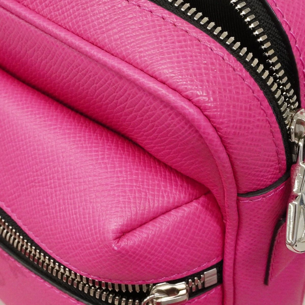 Louis Vuitton Shoulder Bag Taigarama Outdoor Messenger PM Fuchsia — view 7
