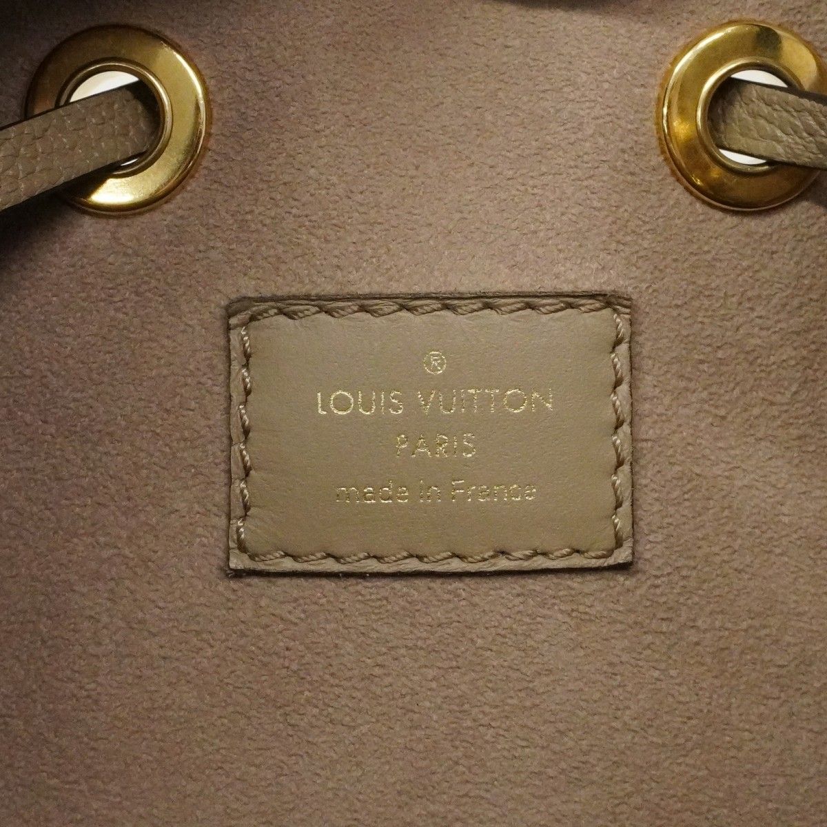 Louis Vuitton Handbag Monogram Empreinte Bicolor Neo Noe Tourtelle Cream — view 5
