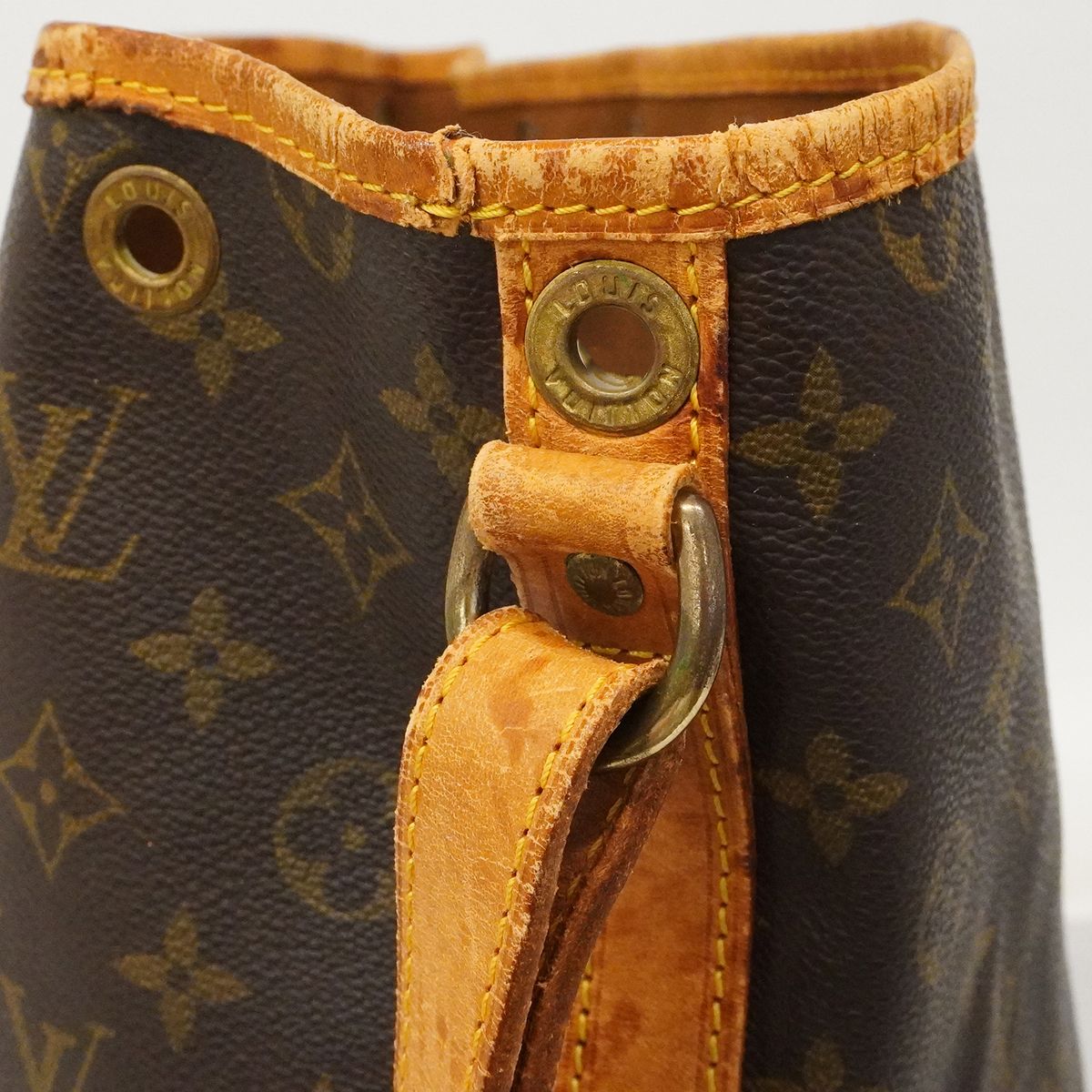 Louis Vuitton Shoulder Bag Monogram Noe Brown — view 9