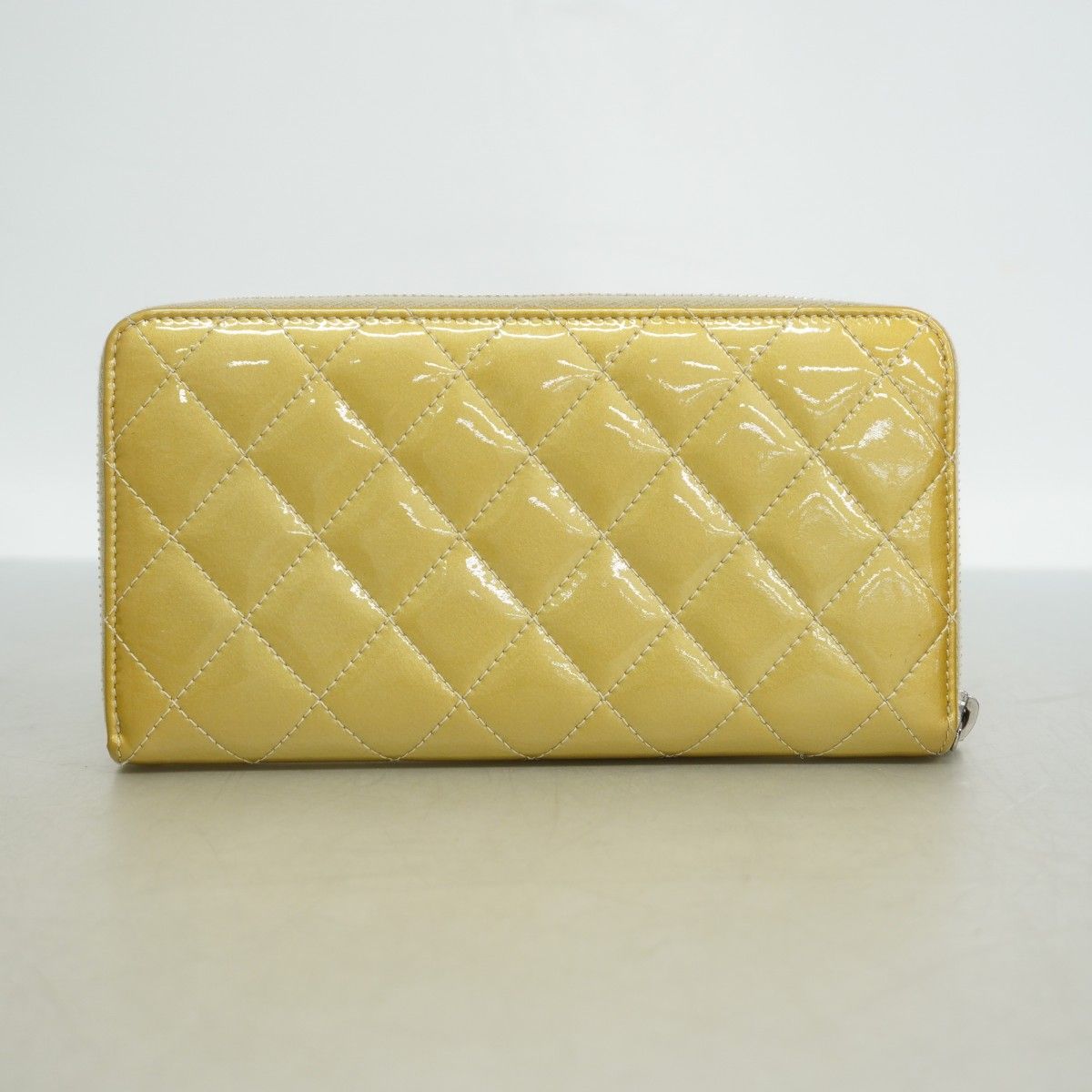 Chanel Wallet Quilted Patent Leather Gold Silver — view 5