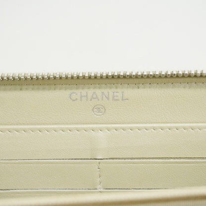 Chanel Wallet Quilted Patent Leather Gold Silver — view 4