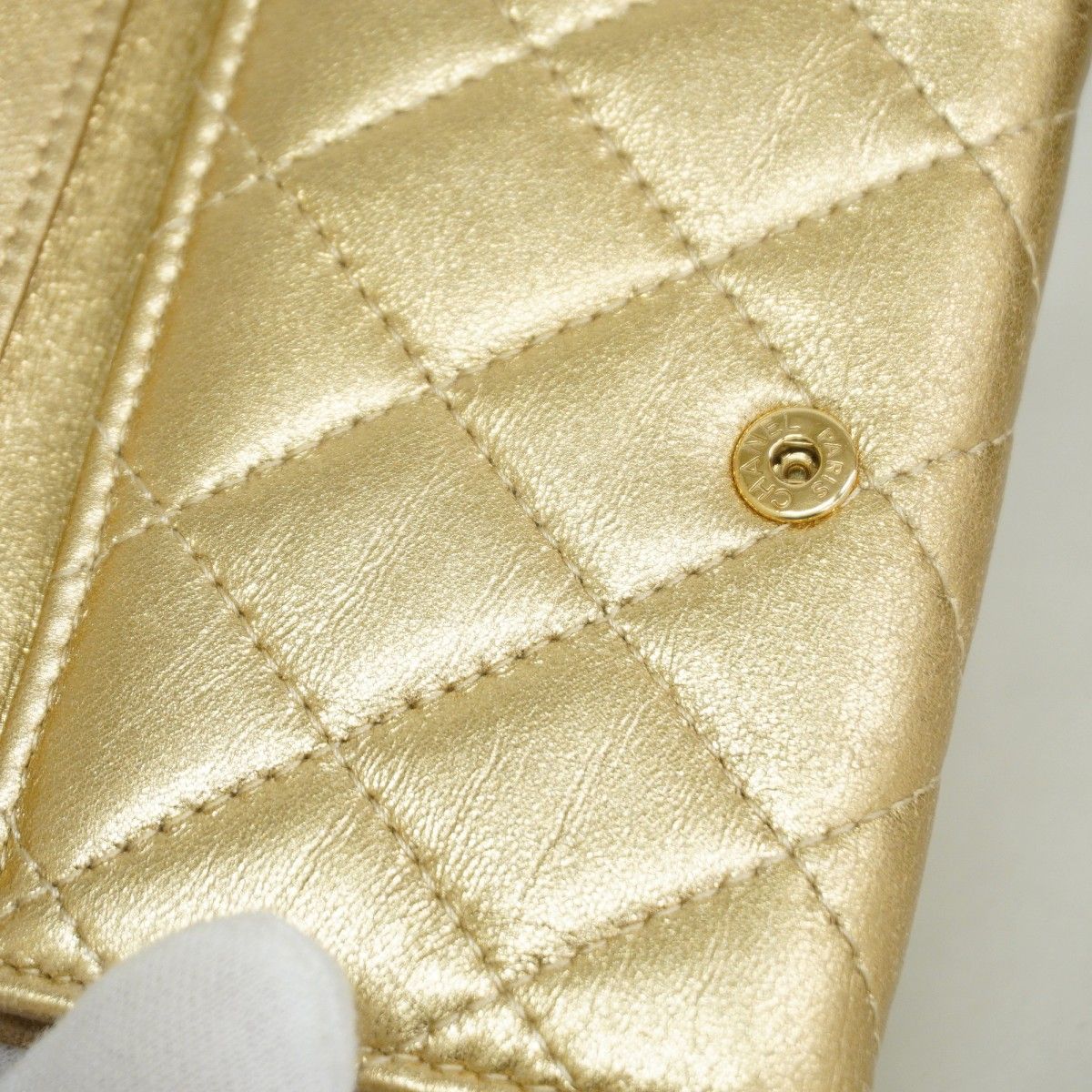 Chanel Trifold Wallet Quilted Lambskin Gold — view 9
