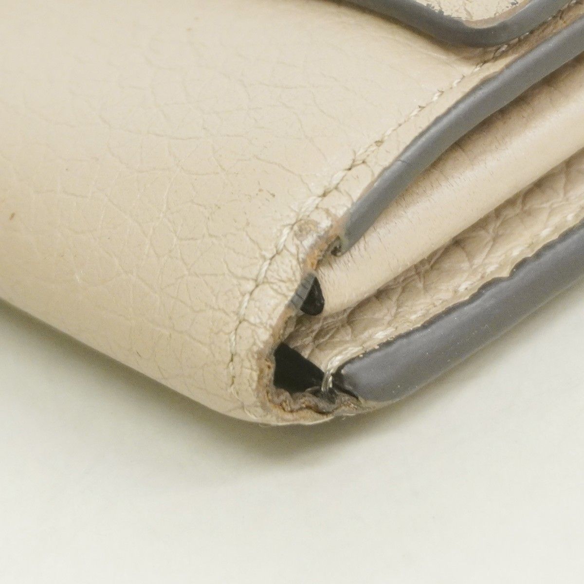Louis Vuitton Wallet Taurillon Portefeuille Capucines Galle — view 5