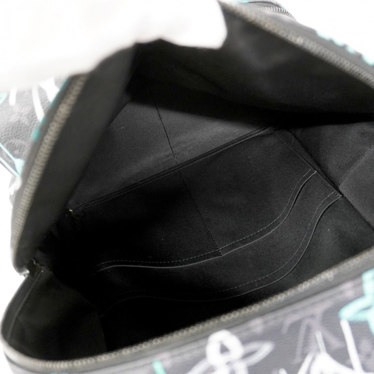 Louis Vuitton Backpack Monogram Eclipse Graffiti Discovery PM Black Multicolor — view 4