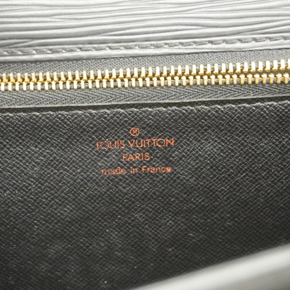 Louis Vuitton Clutch Epi Pochette Series Dragonne Noir — view 5