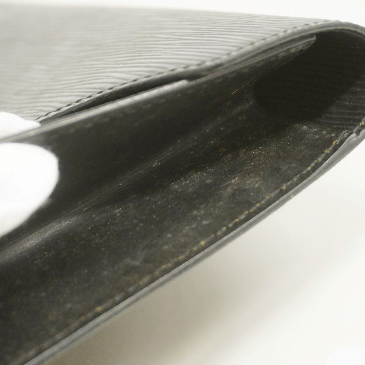 Louis Vuitton Clutch Epi Pochette Series Dragonne Noir — view 7