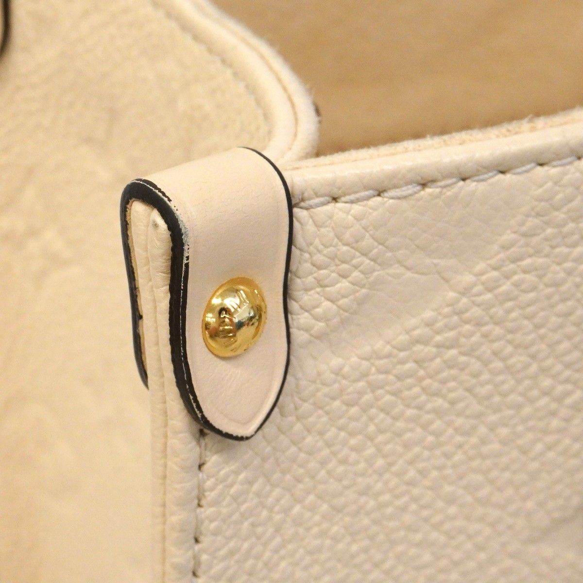 Louis Vuitton Handbag Monogram Empreinte On The Go PM Cream — view 7
