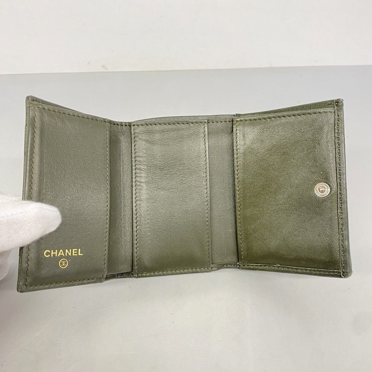 Chanel Trifold Wallet 19 Lambskin Khaki Gray Silver — view 3