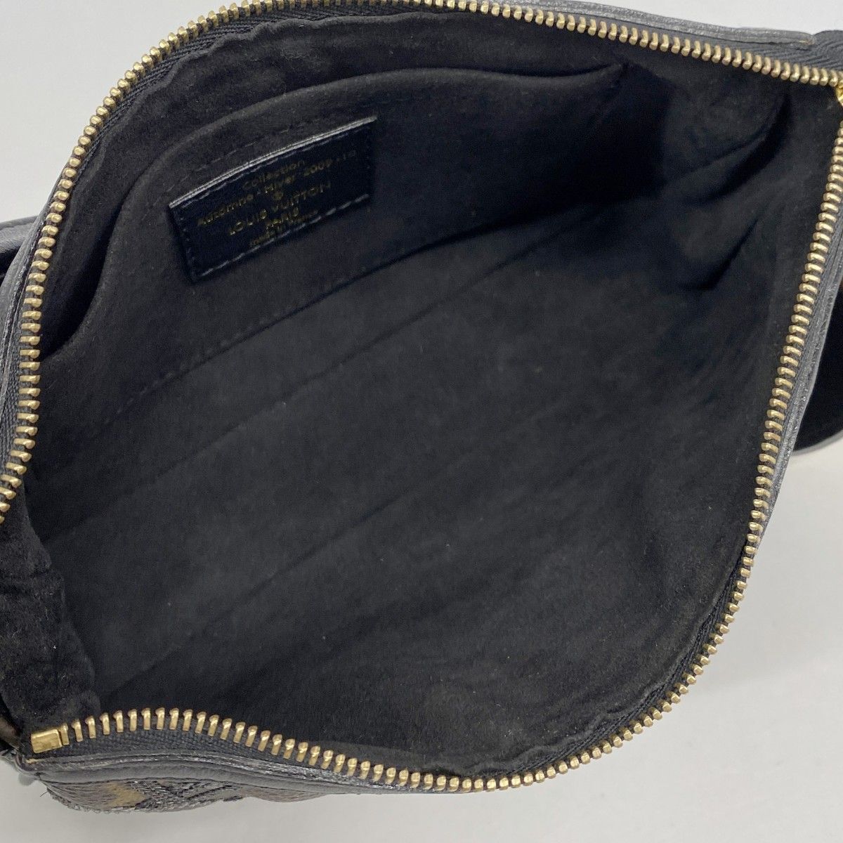 Louis Vuitton Pouch Monogram Eclipse Pochette Noir — view 4