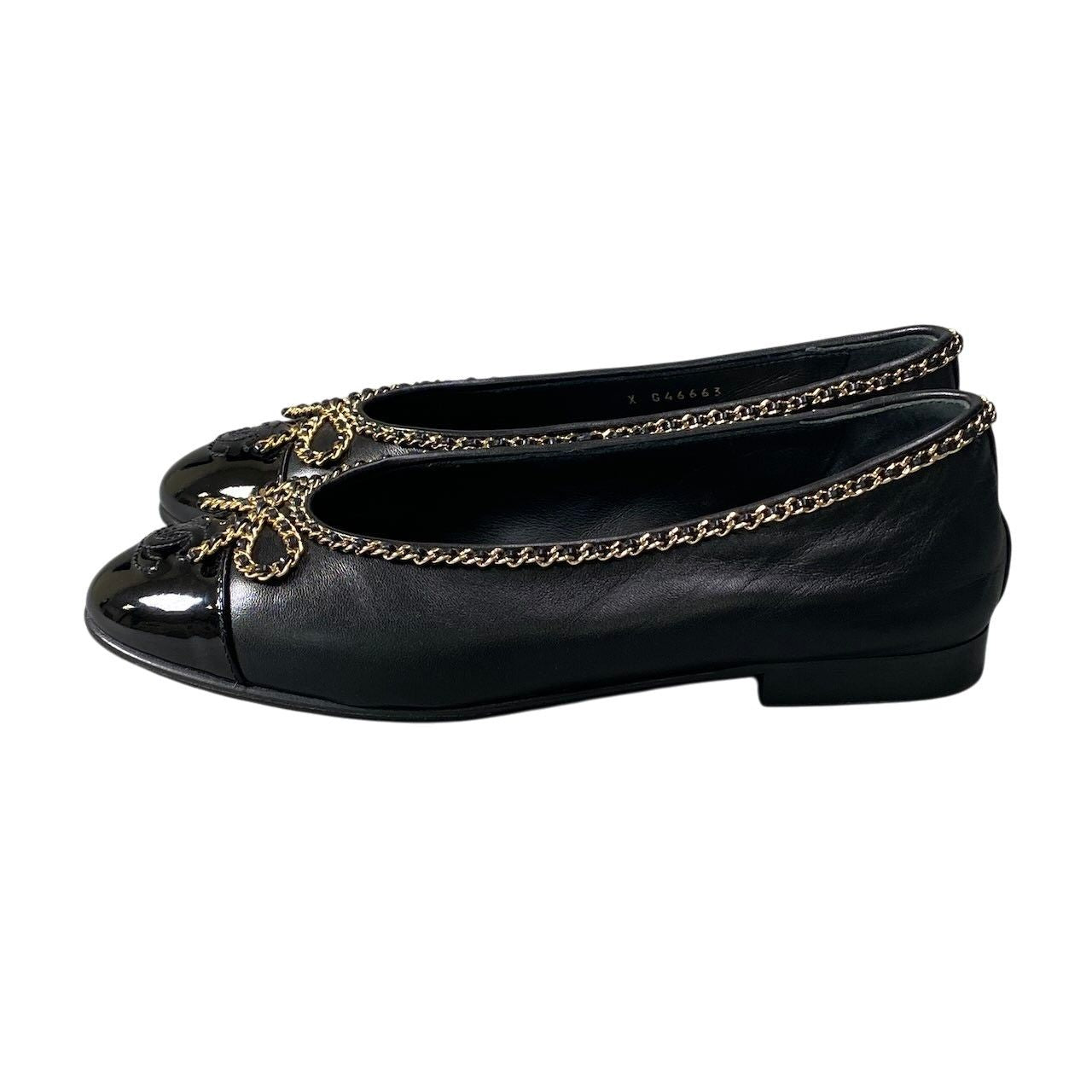 Chanel Ribbon Chain Ballerina Pumps Gold 36.5 Black Lambskin Flat — view 3