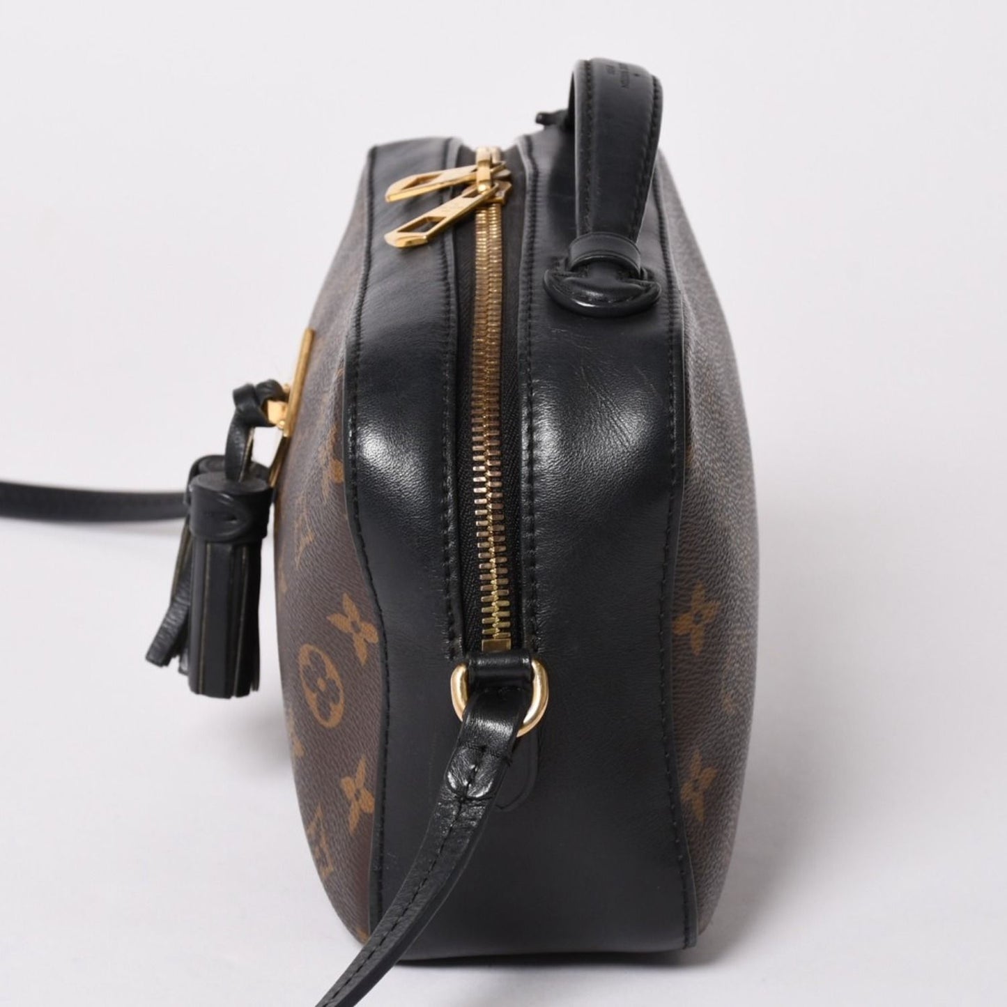 Louis Vuitton Saintonge Shoulder Bag Monogram Canvas Noir Calfskin Double — view 4