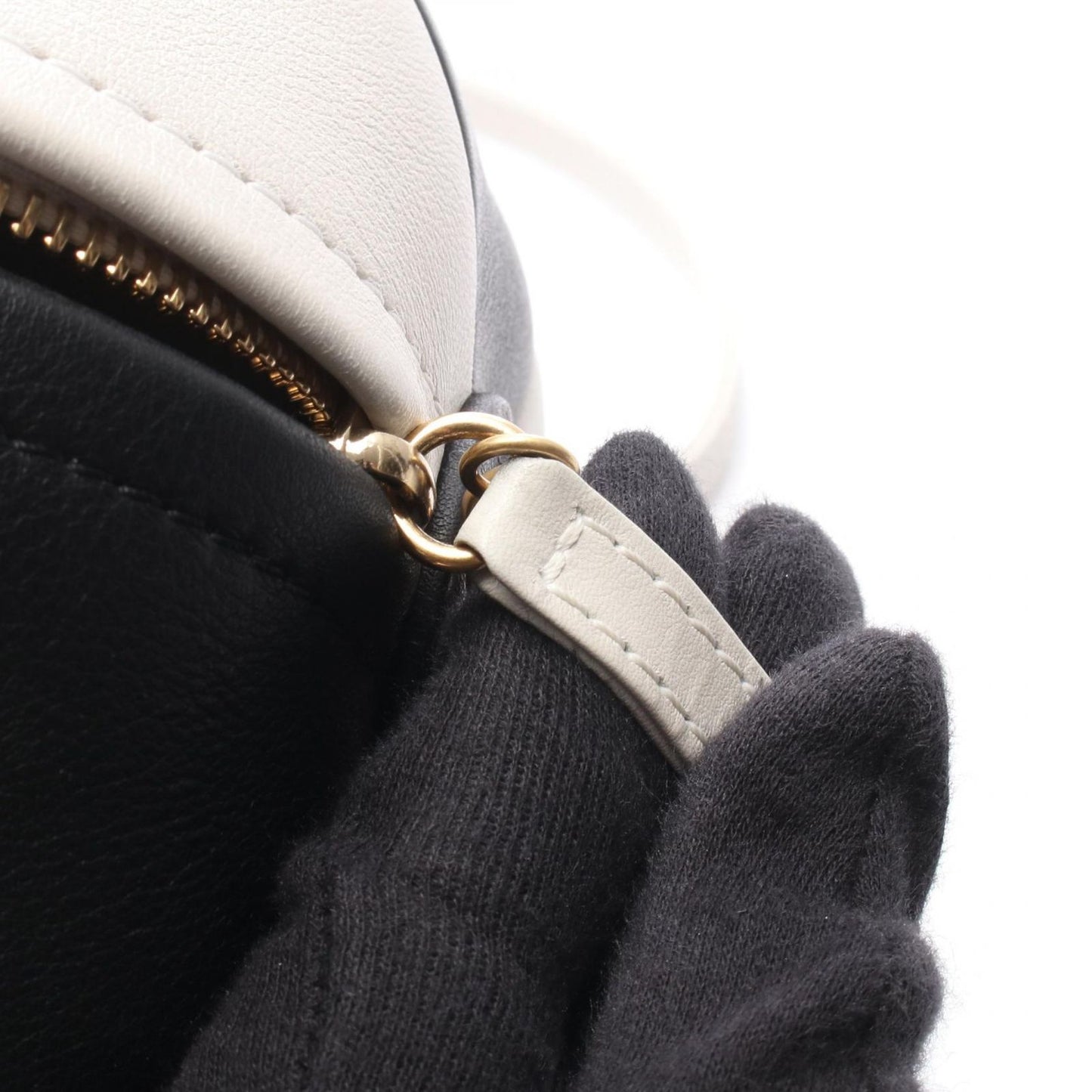 Chanel Shoulder Bag Beach Ball Black White Leather Chain — view 7