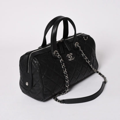 Chanel Chain Bag Base CC Logo Caviar Leather Black Silver — view 4