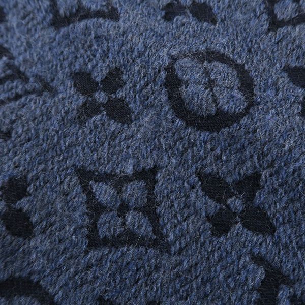 Louis Vuitton Scarf Monogram Classic — view 7
