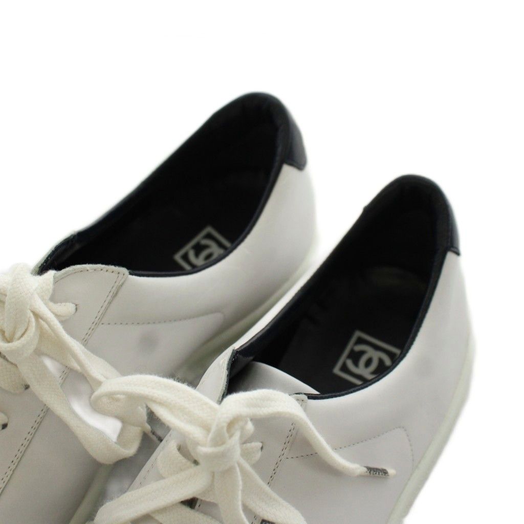 Chanel CC Logo Sneakers Leather 37 White — view 7