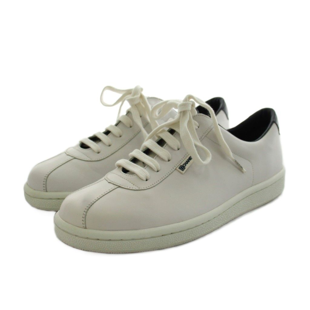 Chanel CC Logo Sneakers Leather 37 White — view 2