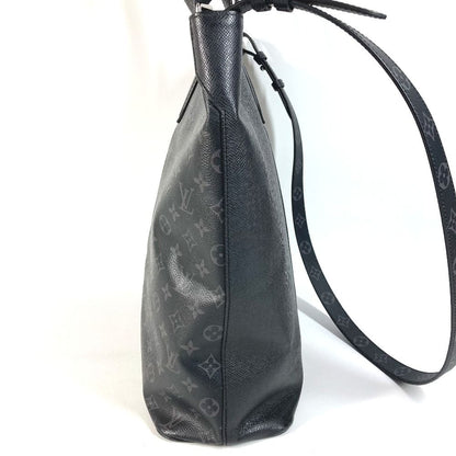 Louis Vuitton Tote City Taiga Leather Black — view 4
