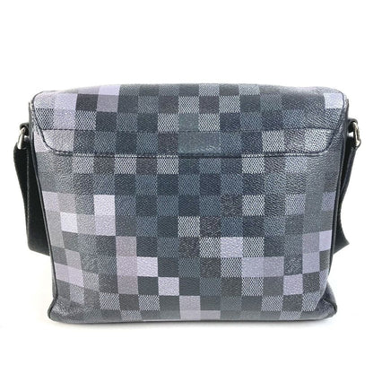 Louis Vuitton Shoulder Bag District PM Damier Graphite Canvas Black — view 2