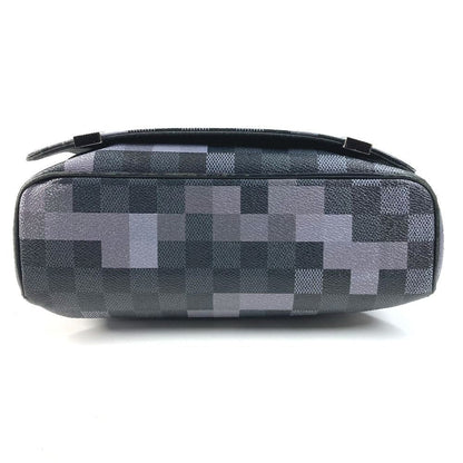 Louis Vuitton Shoulder Bag District PM Damier Graphite Canvas Black — view 5