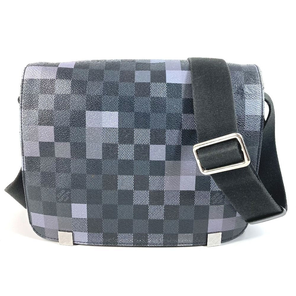 Louis Vuitton Shoulder Bag District PM Damier Graphite Canvas Black