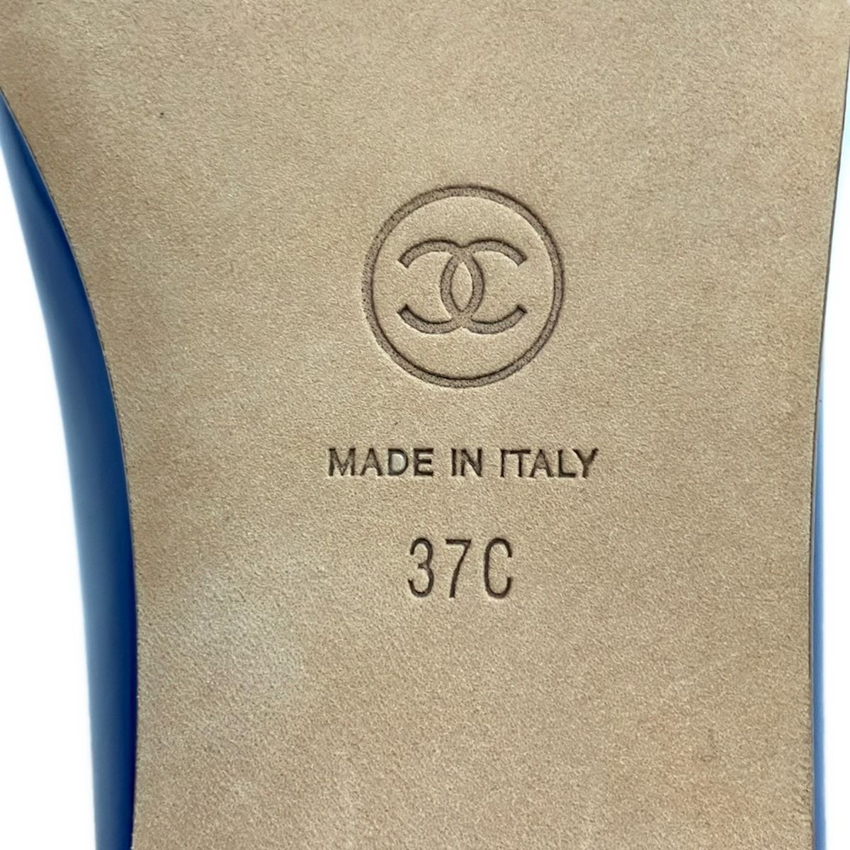 Chanel Flat Shoes 37 C Blue CC Logo Leather — view 6