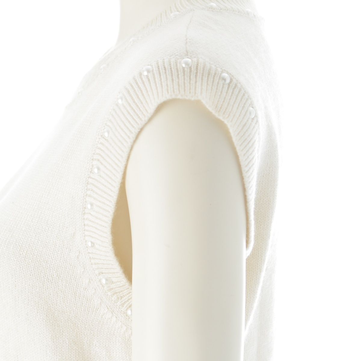 Chanel Cotton Cashmere CC Logo Pearl Sleeveless Knit Dress White 36 — view 7