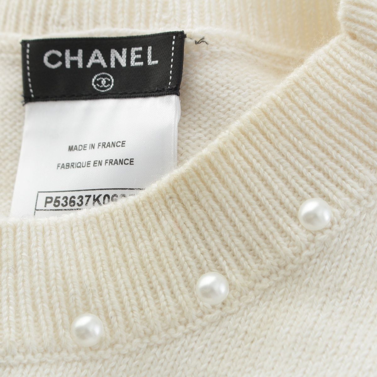 Chanel Cotton Cashmere CC Logo Pearl Sleeveless Knit Dress White 36 — view 8