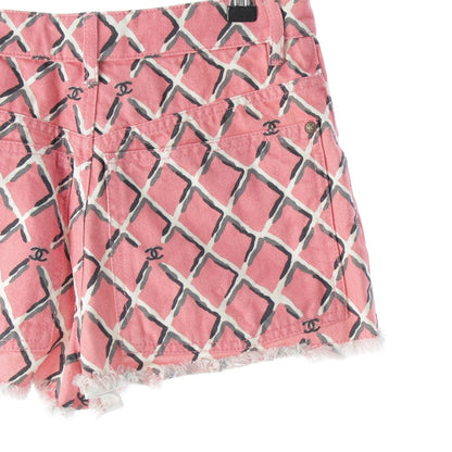 Chanel Cotton CC Logo Quilted Denim Shorts Pink 34 — view 4