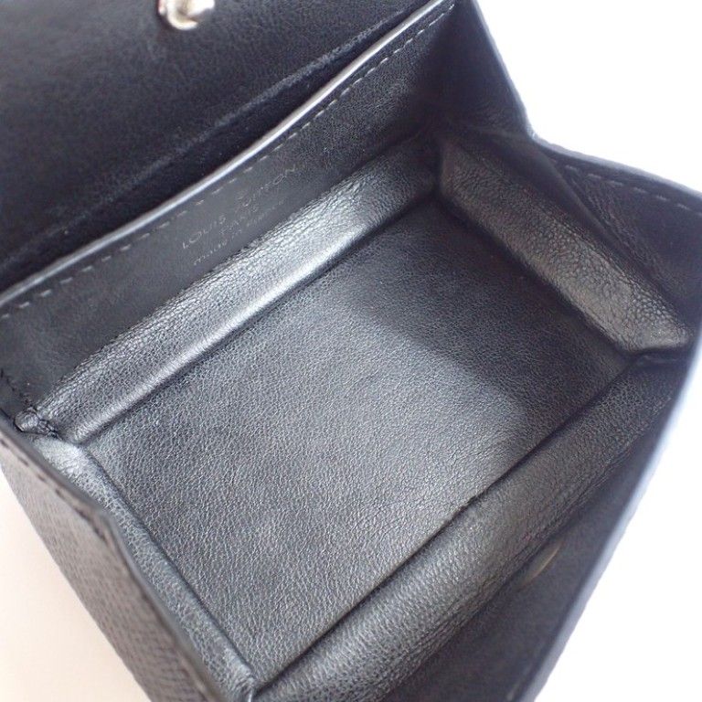 Louis Vuitton Coin Purse Ardoise Taiga — view 4