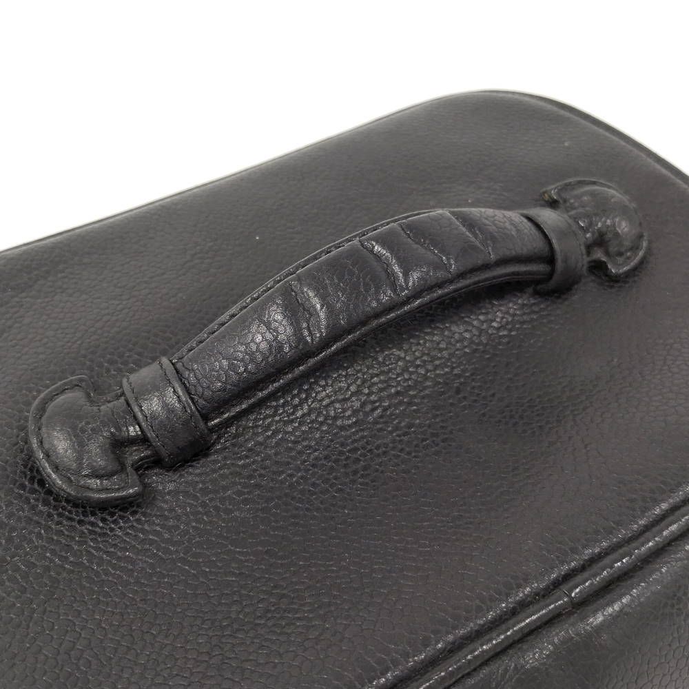Chanel CC Logo Vanity Bag Caviar Leather Black — view 4