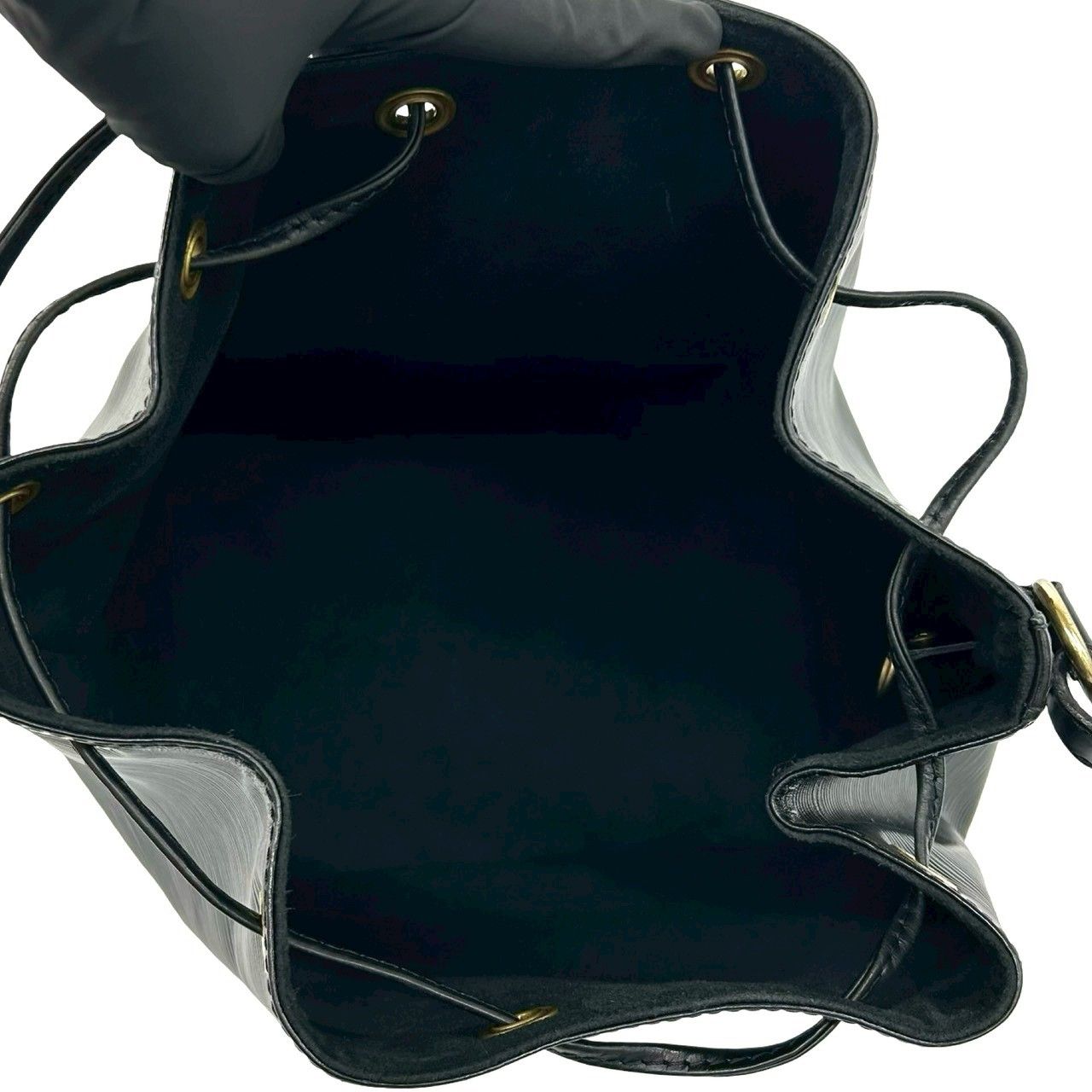 Louis Vuitton Vintage Petit Noe Epi Leather Shoulder Bag Noir — view 9