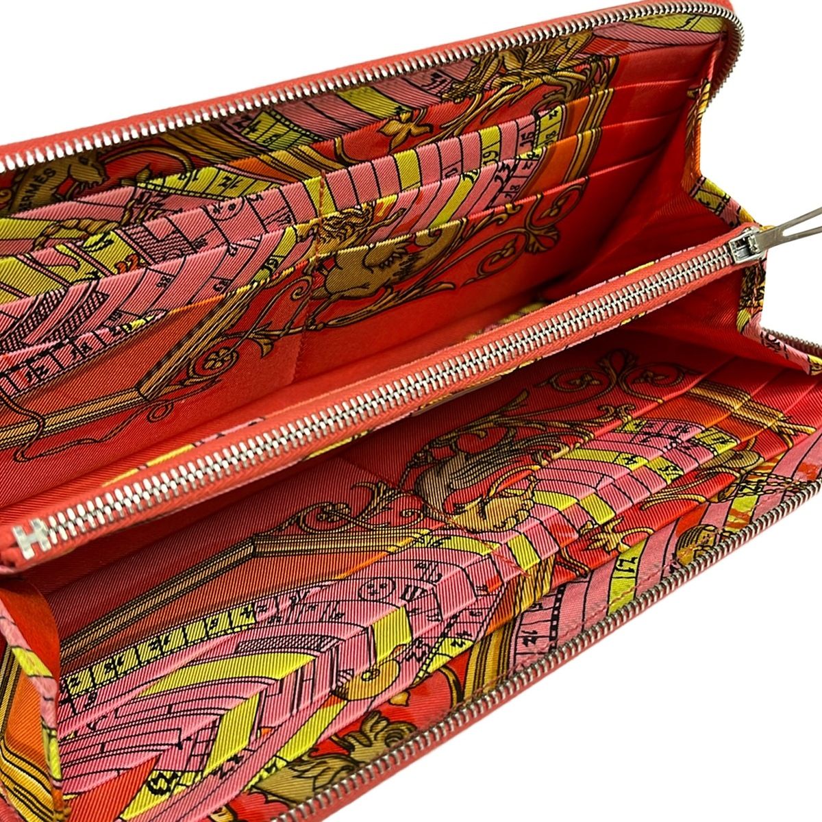 Hermes Wallet Azap Long Silk in Rose Gyople Zip Around — view 3