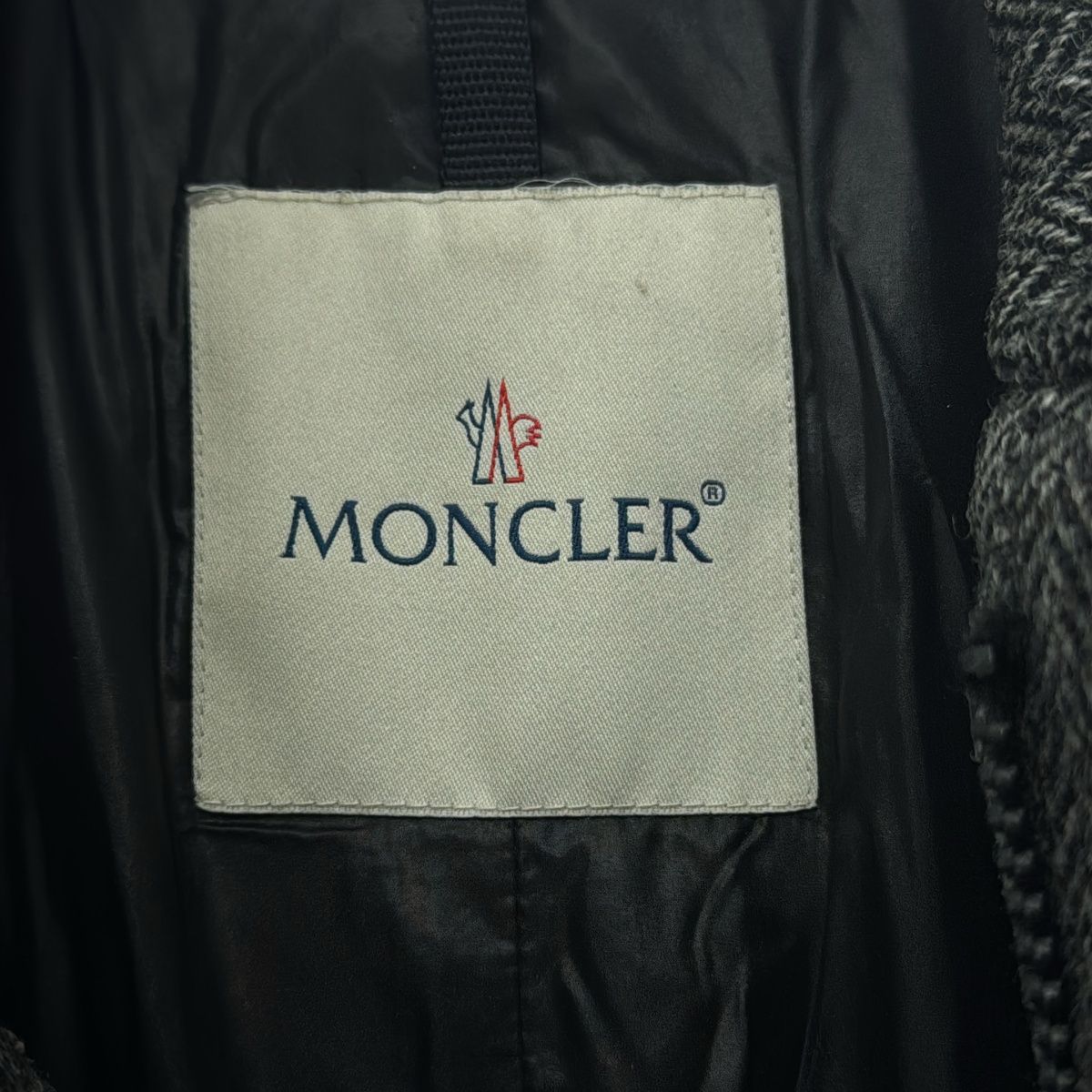 Moncler Rodin Herringbone Tweed Down Jacket Tailored Gray — view 3