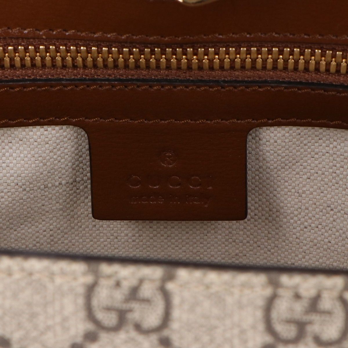 Gucci Interlocking GG Supreme Small 2-Way Tote — view 7