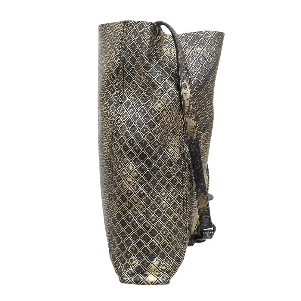 Bottega Veneta Intreccio Mirage Shoulder Bag Black Gold — view 3