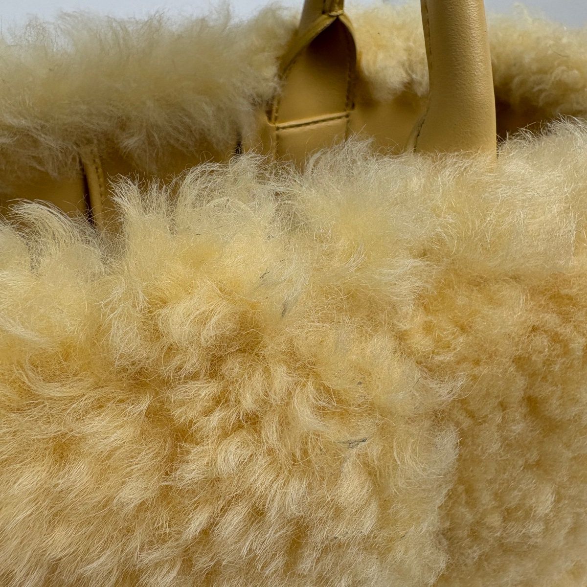 Bottega Veneta Small Arco Tote Intrecciato Shearling Yellow — view 5
