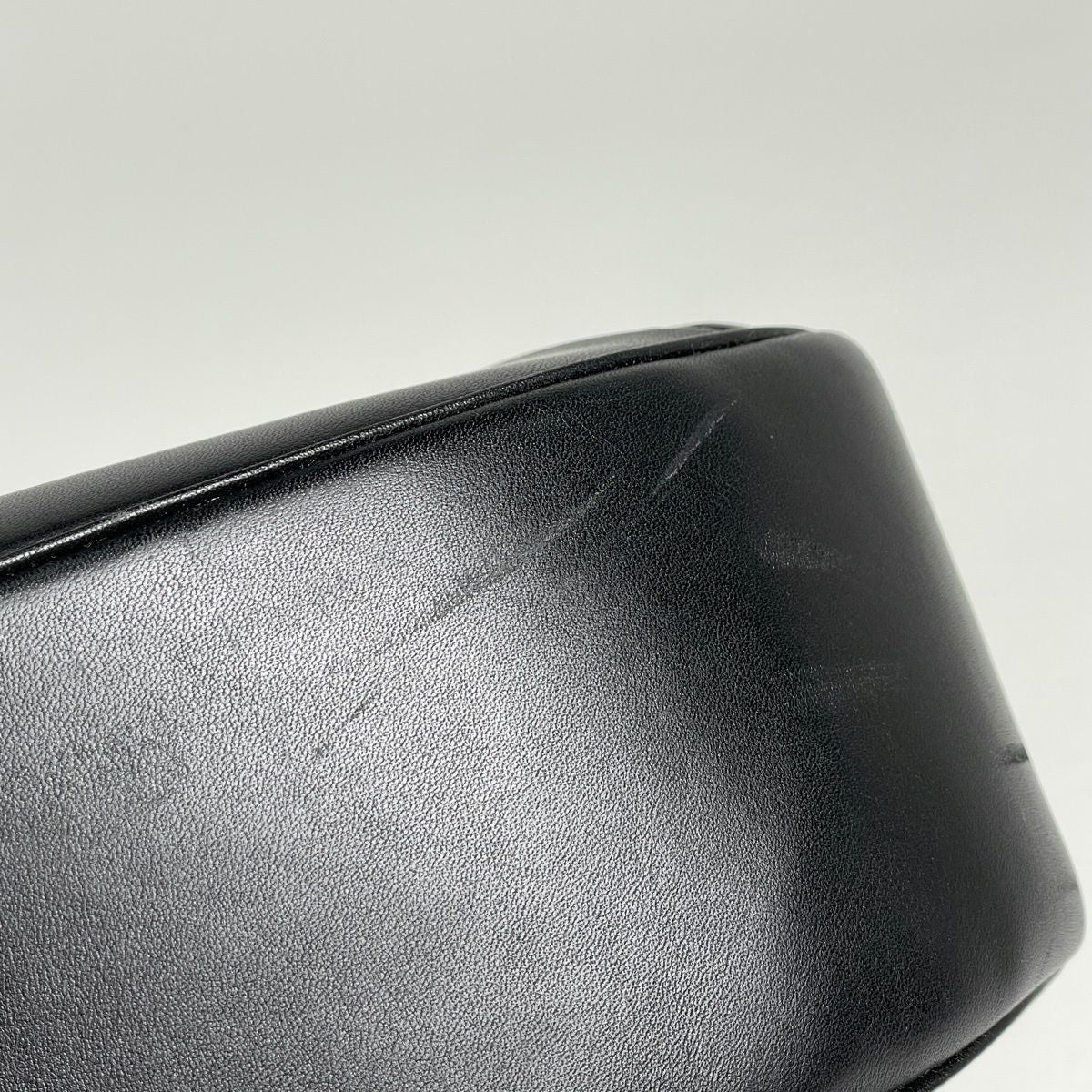 Cartier Panthère Shoulder Bag Leather Black — view 4