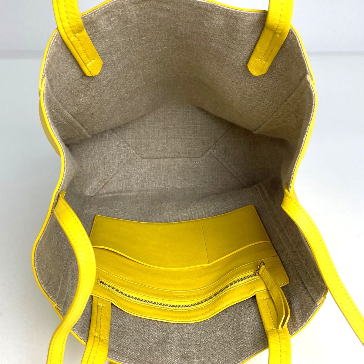 Celine Cabas Phantom Tote Logo Shoulder Bag Leather Yellow — view 8