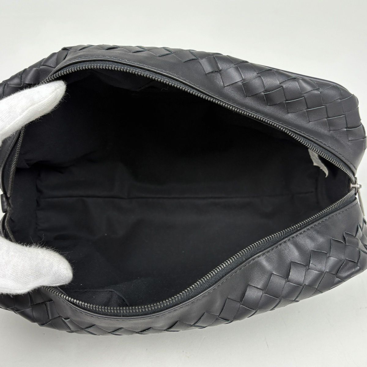 Bottega Veneta Intrecciato Second Bag Handbag Leather Black — view 6