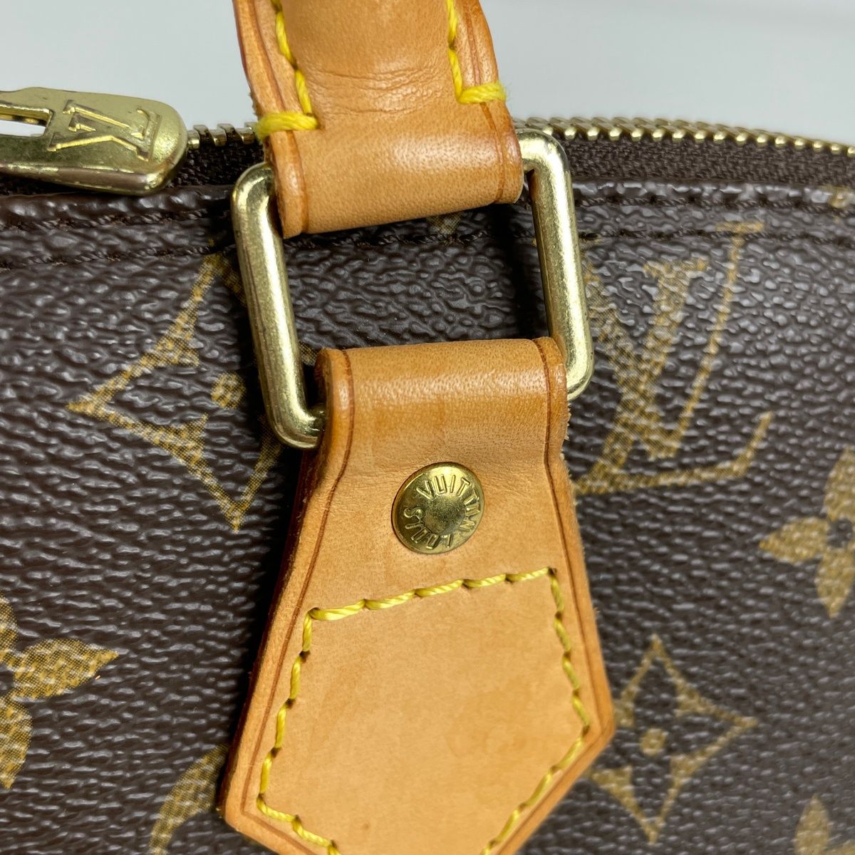 Louis Vuitton Alma Handbag Monogram Brown — view 4