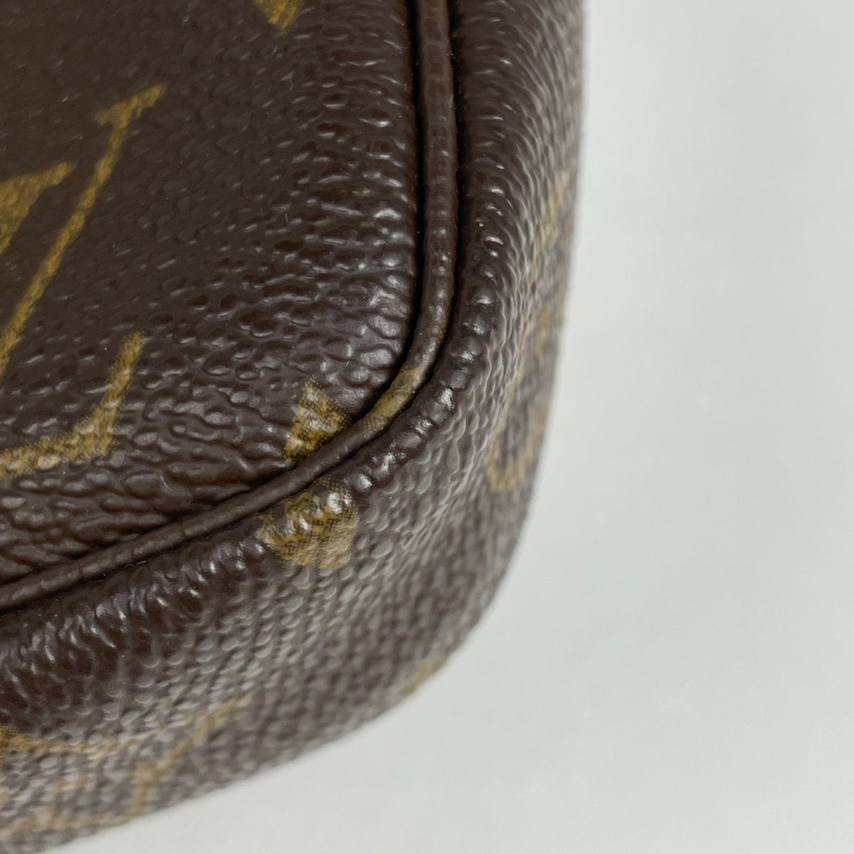 Louis Vuitton Pochette Makeup Cosmetics Pouch Monogram Brown — view 3