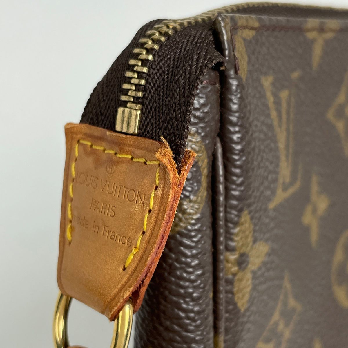 Louis Vuitton Pochette Makeup Cosmetics Pouch Monogram Brown — view 5