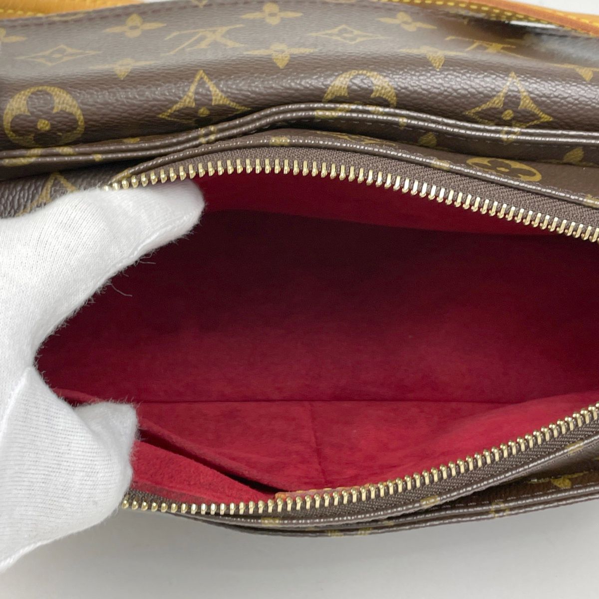 Louis Vuitton Viva-Cite Shoulder Bag Monogram Brown — view 8
