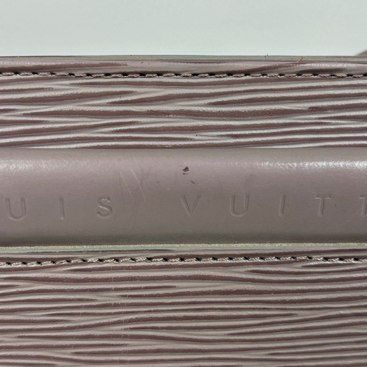 Louis Vuitton Saint Tropez Shoulder Bag Epi Lilac — view 6