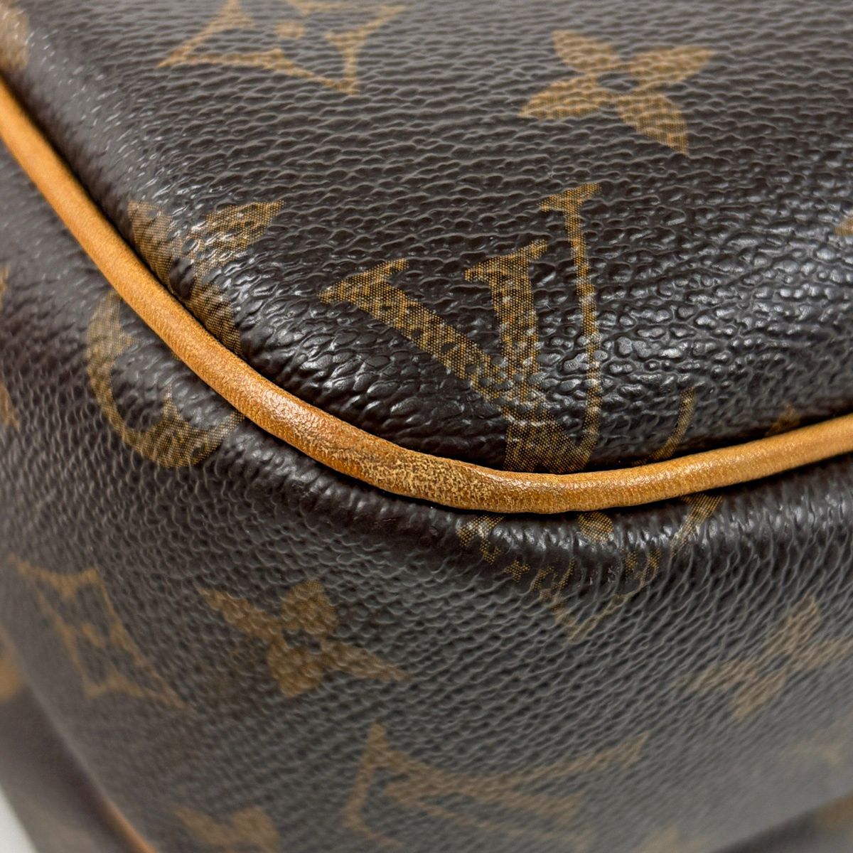 Louis Vuitton Reporter PM Crossbody Shoulder Bag Monogram Brown — view 3